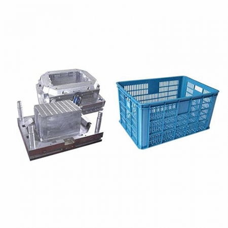 Plastic pallet molding