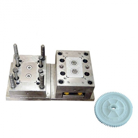High precision injection molded plastic gears