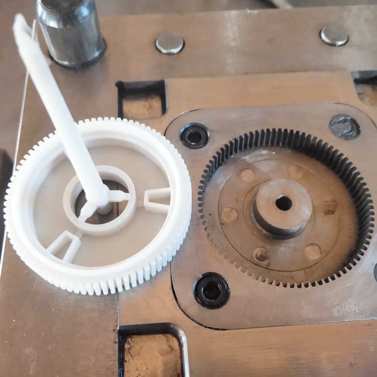 Main points related to the design of gear mold