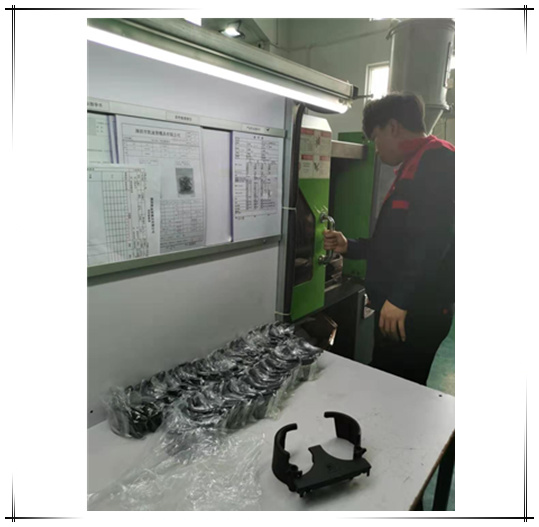 Plastic cup holder projects production
