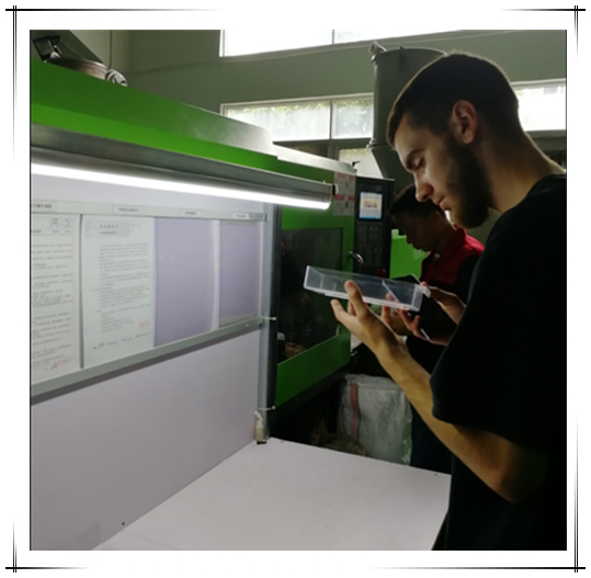 Customer Attending Mold T1 Test